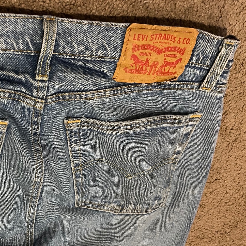 Levi’s 511 Khakis 31x32
